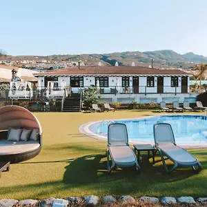 La Casa Nova Hotel